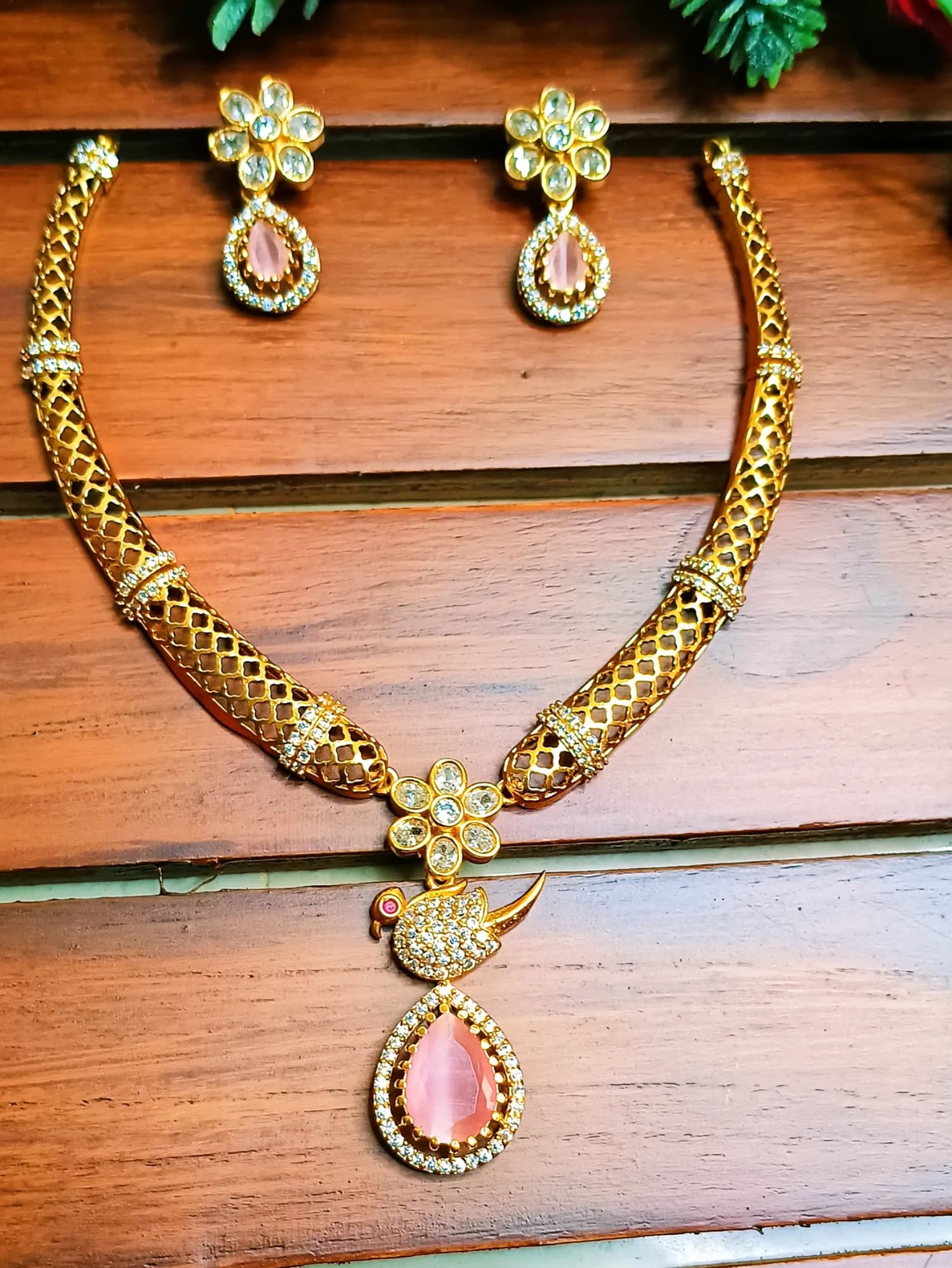 Floral & Bird AD Necklace Set - Image 1